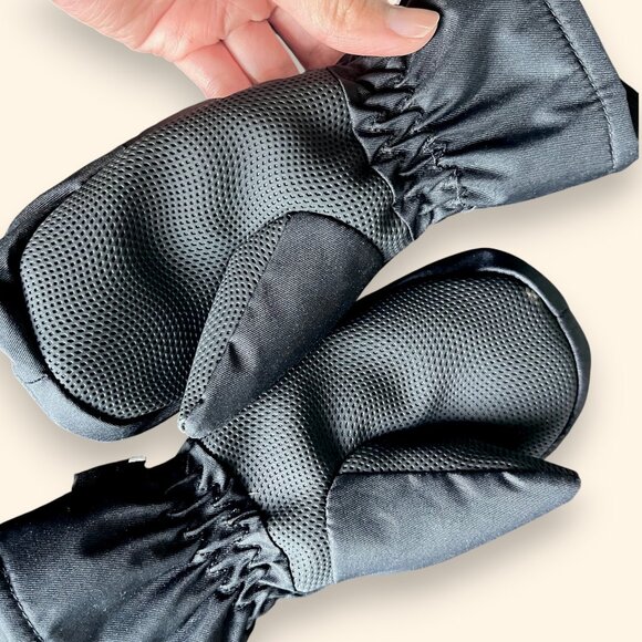 Wedze Kids Black Mittens | Waterproof Winter Gloves | Size Small - Picture 3 of 6